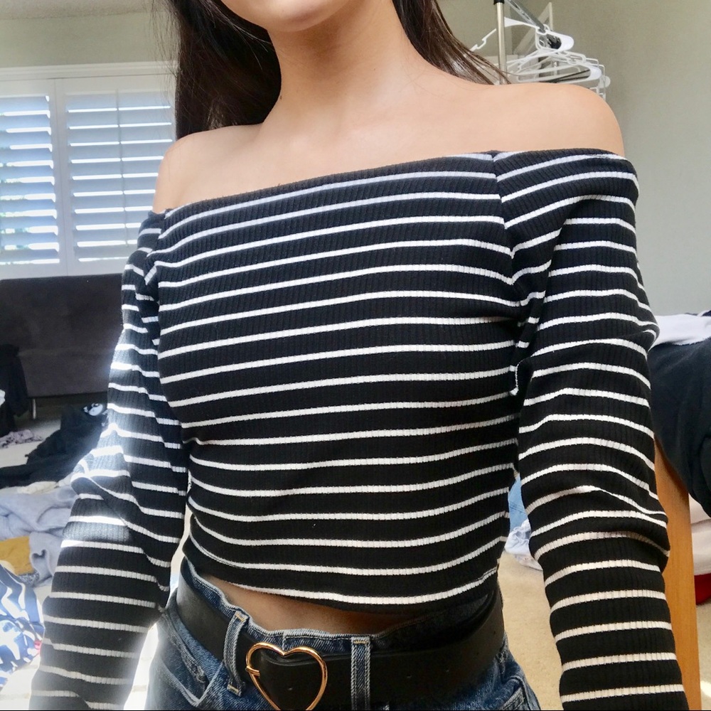 Stripped off the shoulder long sleeve